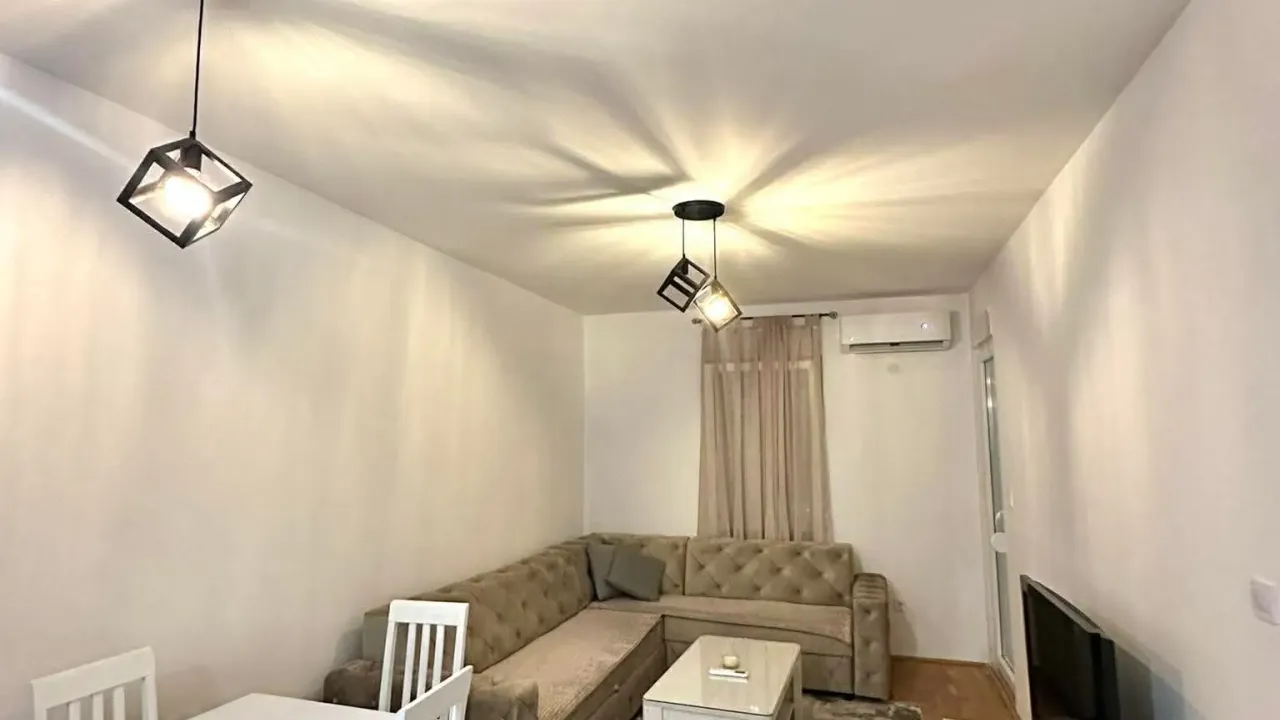 Izdavanje, jednosoban stan, 45m², City Kvart, Podgorica
