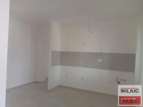 Prodaja, dvosoban stan, 62m², Sajmište, Novi Sad - image 5