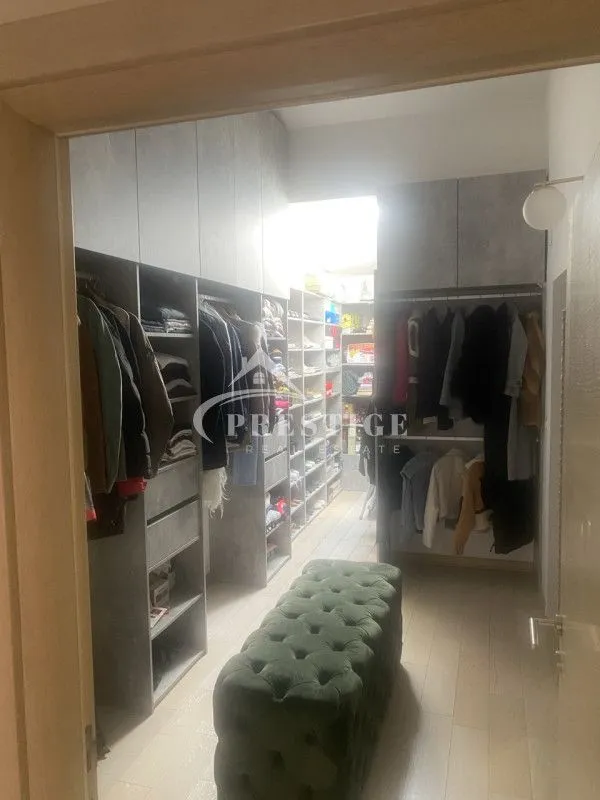 Prodaja, trosoban stan, 125m², Momišići, Podgorica