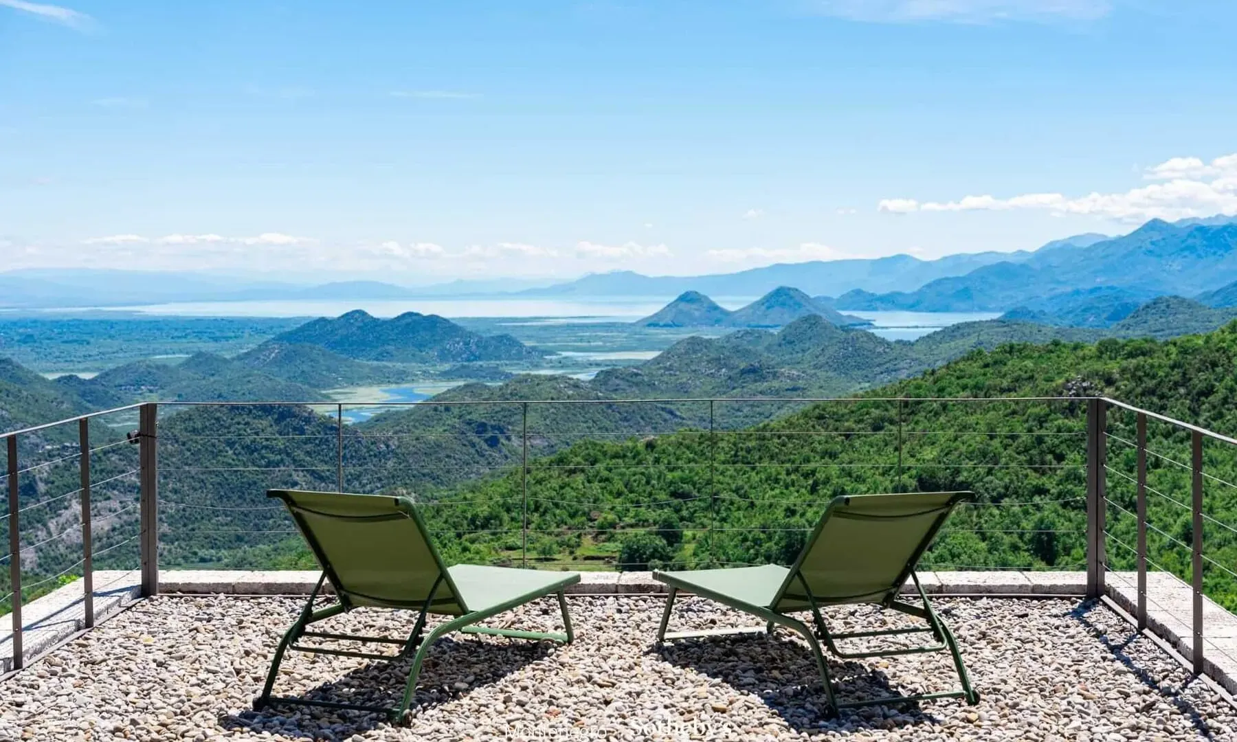 Prodaja, kuća, 250m², Đinovići, Cetinje