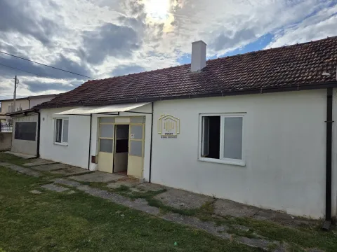 Rent, house, 90m², Gornja Gorica, Podgorica - image 1
