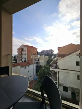 Rent, two bedroom apartment, 51m², Bečići, Budva - image 7