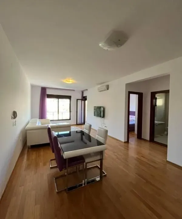 Sale, two bedroom apartment, 69m², Bečići, Budva
