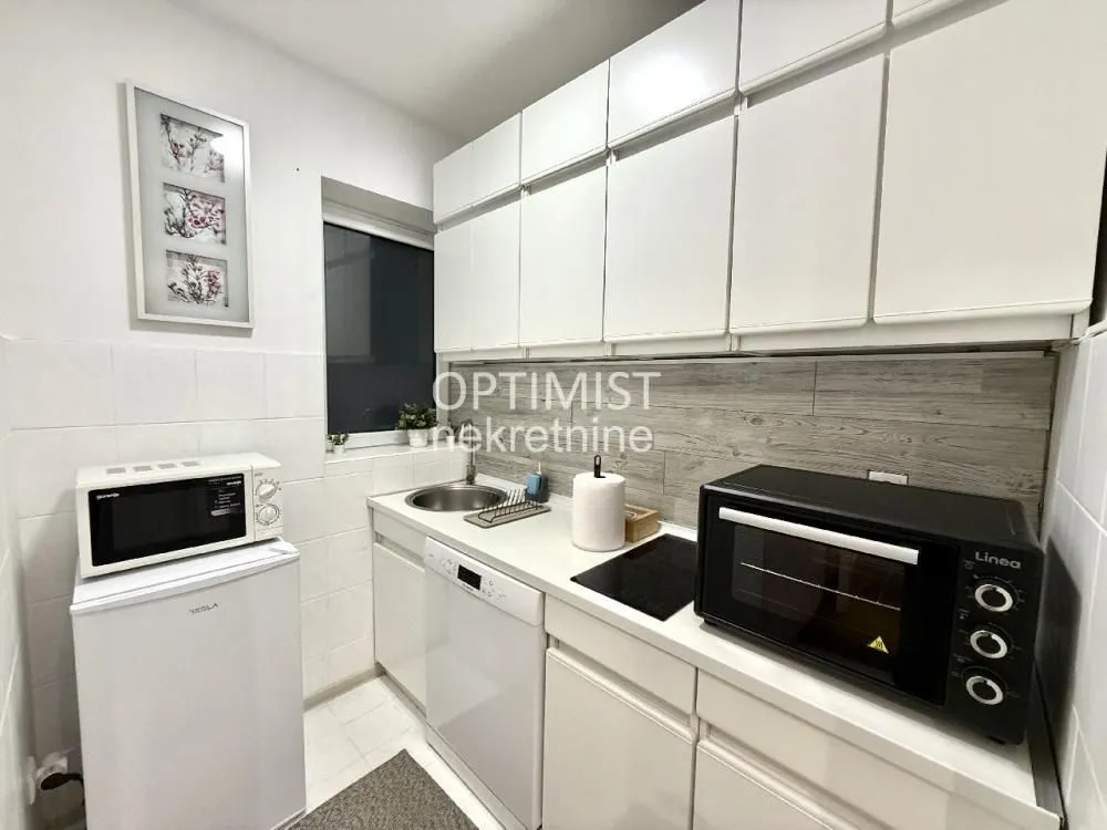 Rent, two bedroom apartment, 45m², Stari Grad, Beograd