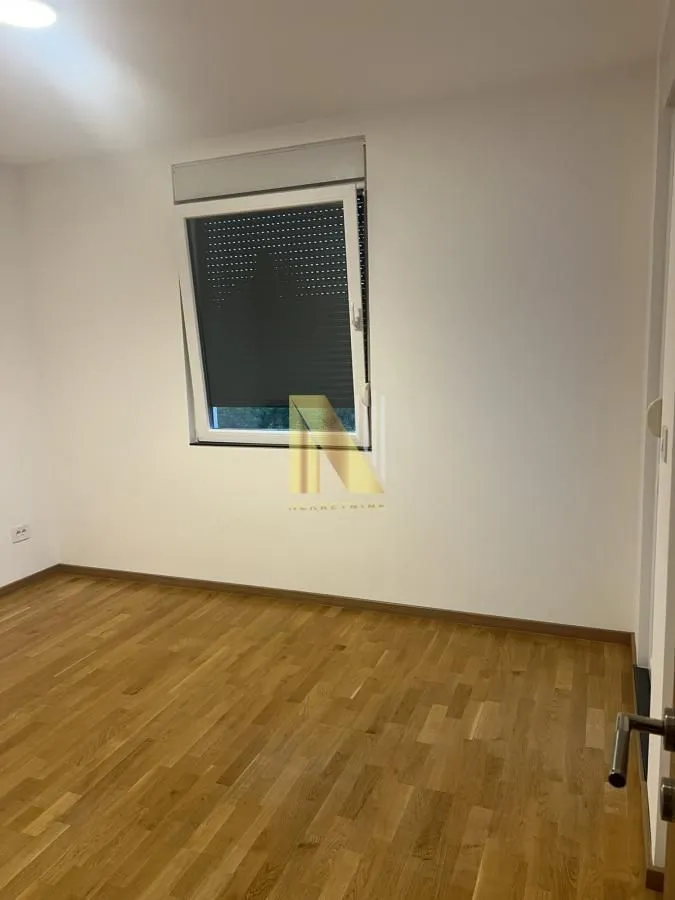 Rent, office space, 92m², Alibegovac, Petrovaradin