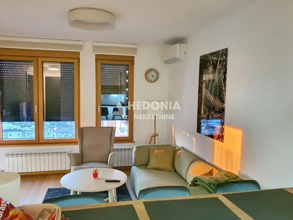 Rent, two bedroom apartment, 42m², Novi Beograd Blok 65, Novi Beograd Sve Podlokacije
