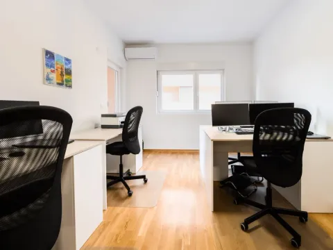 Izdavanje, dvosoban stan, 68m², Tuški Put, Podgorica - image 7