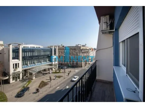 Izdavanje, jednosoban stan, 39m², Zemun Centar, Zemun Sve Podlokacije - image 11