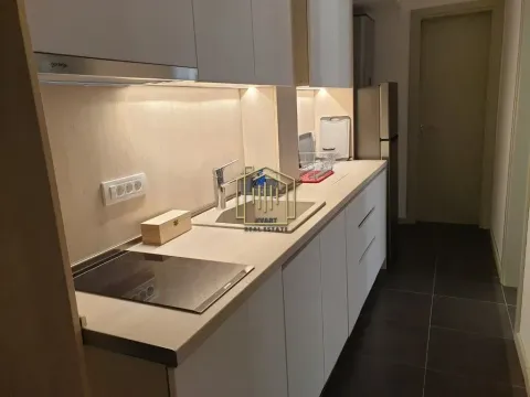 Rent, office space, 57m², Centar, Kotor - image 7