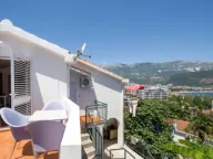 Izdavanje, dvosoban stan, 56m², Budva, Crna Gora - image 2