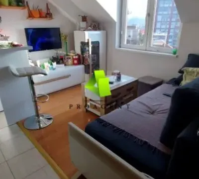 Izdavanje, jednosoban stan, 28m², Pantelej, Niš