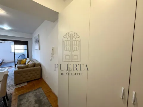 Izdavanje, jednosoban stan, 35m², City Kvart, Podgorica - image 10