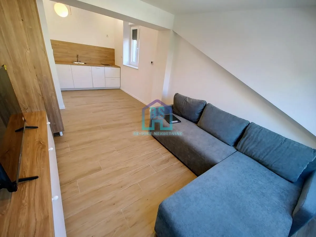 Prodaja, jednosoban stan, 32m², Centar, Novi Sad