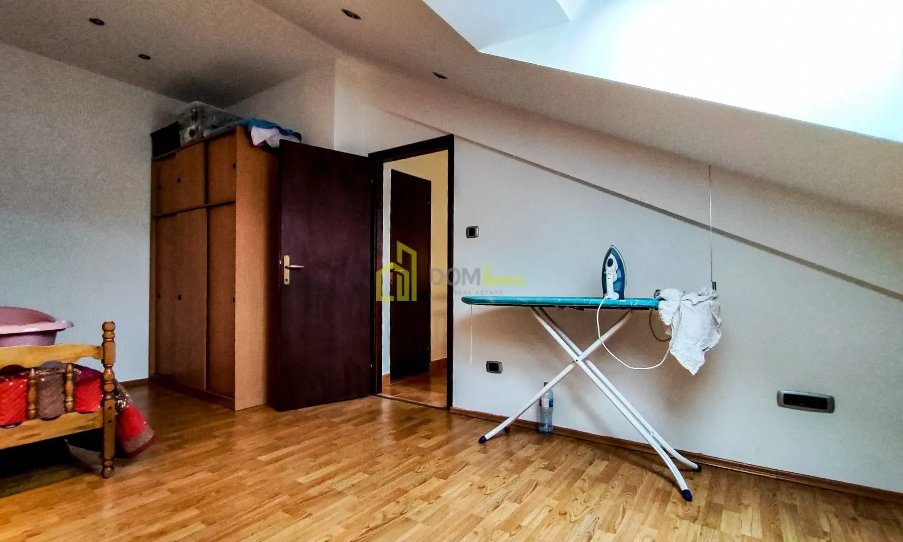 Prodaja, trosoban stan, 83m², Vezirov Most, Podgorica