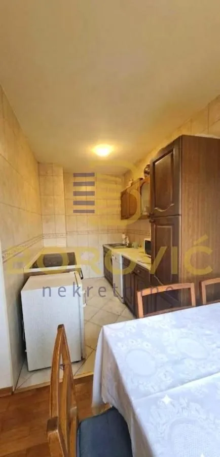 Prodaja, trosoban stan, 74m², Labudovo Brdo, Beograd