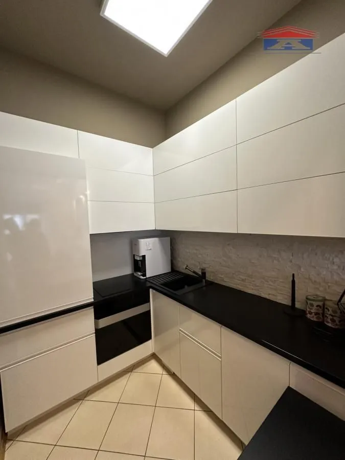 Izdavanje, dvosoban stan, 49m², Bulevar Oslobodjenja, Novi Sad Sve Podlokacije