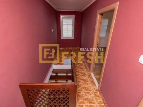 Prodaja, kuća, 100m², Stara Varoš, Podgorica - image 3