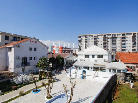 Izdavanje, dvosoban stan, 56m², City Kvart, Podgorica - image 11