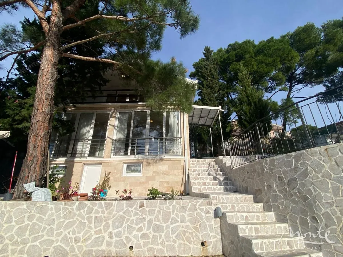 Sale, house, 100m², Šušanj, Bar