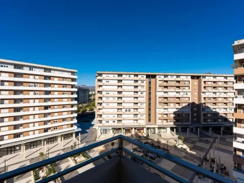 Izdavanje, dvosoban stan, 68m², Central Point, Podgorica - image 9