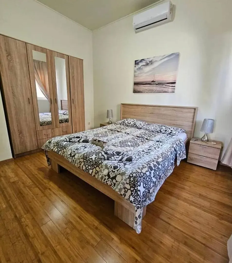 Prodaja, jednosoban stan, 41m², Prčanj, Kotor
