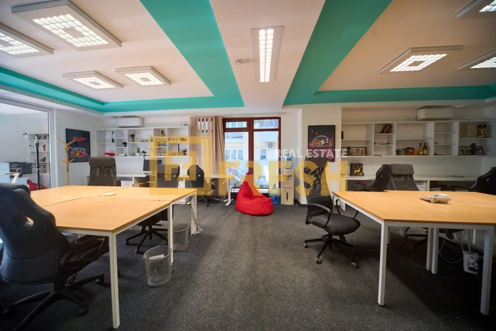 Izdavanje, poslovni prostor, 139m², Preko Morače, Podgorica
