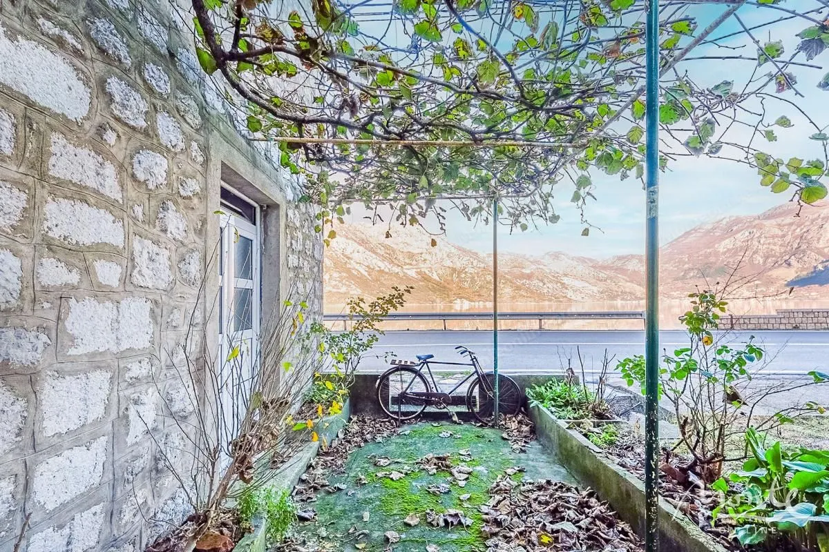 Sale, house, 126m², Kostanjica, Kotor
