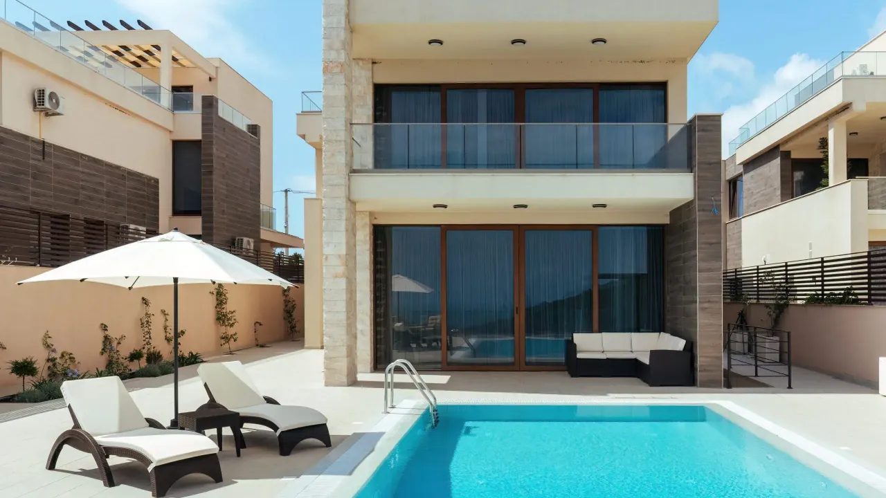 Rent, house, 450m², Kotor, Crna Gora