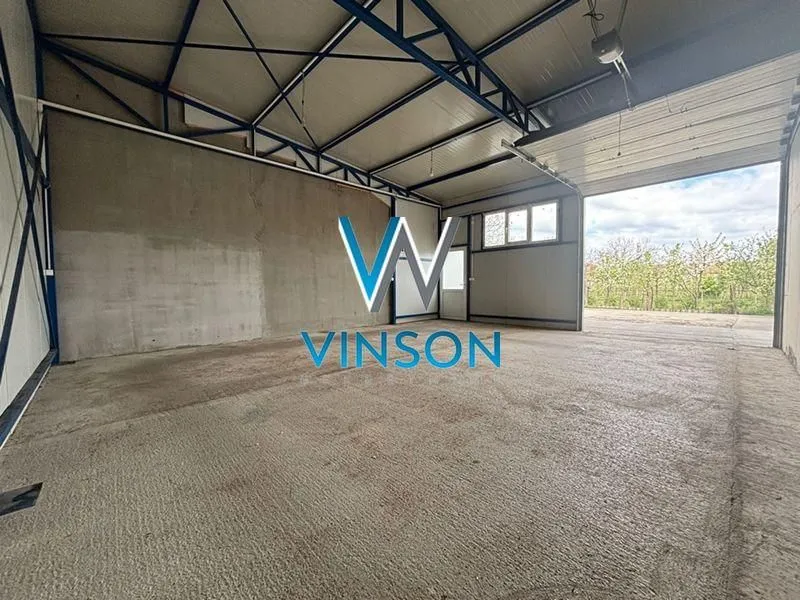 Izdavanje, poslovni prostor, 260m², Salajka, Novi Sad Sve Podlokacije