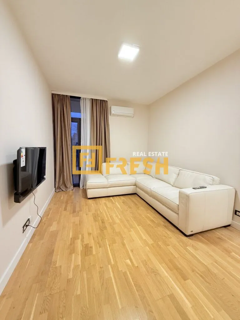 Izdavanje, dvosoban stan, 73m², Blok 9, Podgorica