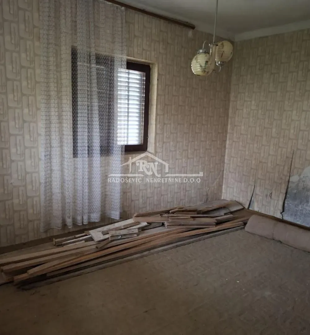 Sale, house, 76m², Čukarica, Beograd