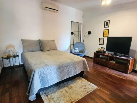 Izdavanje, kuća, 180m², Kalenić Pijaca, Vračar Sve Podlokacije - image 16