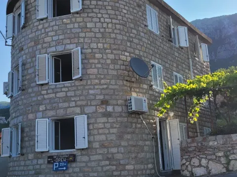 Prodaja, kuća, 150m², Budva, Crna Gora - image 11