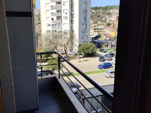 Izdavanje, jednosoban stan, 40m², Preko Morače, Podgorica - image 4