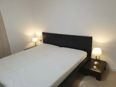 Izdavanje, kuća, 90m², Petrovaradin, Novi Sad - image 3