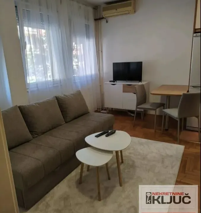 Rent, one bedroom apartment, 31m², Grbavica, Novi Sad Sve Podlokacije