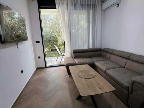 Izdavanje, jednosoban stan, 50m2, Šušanj, Bar Izdavanje, jednosoban stan, 50m2, Šušanj, Bar