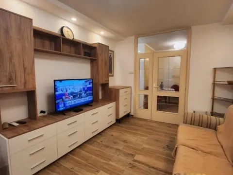 Rent, two bedroom apartment, 50m², Voždovac Sve Podlokacije, Beograd