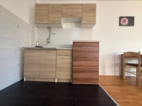 Izdavanje, jednosoban stan, 33m², Zagorič, Podgorica - image 6