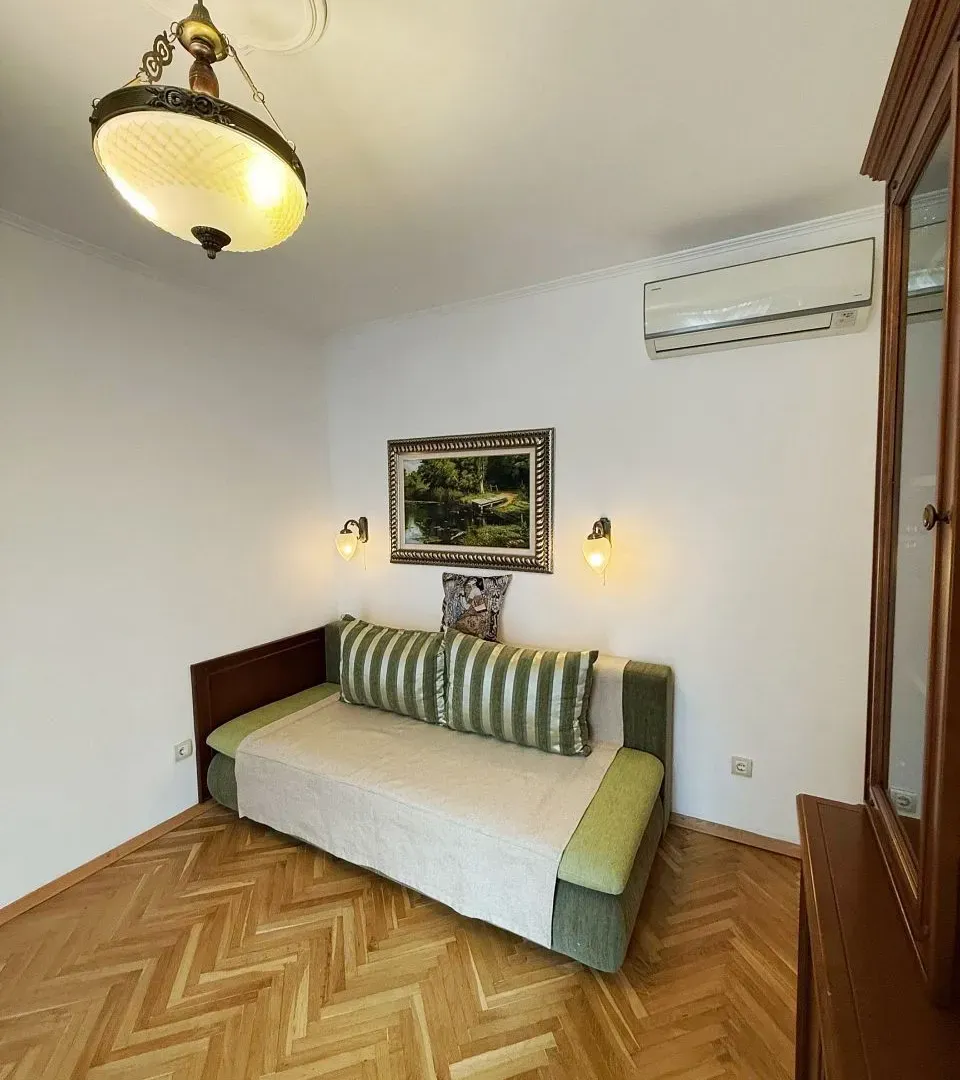 Rent, two bedroom apartment, 80m², Centar, Bar