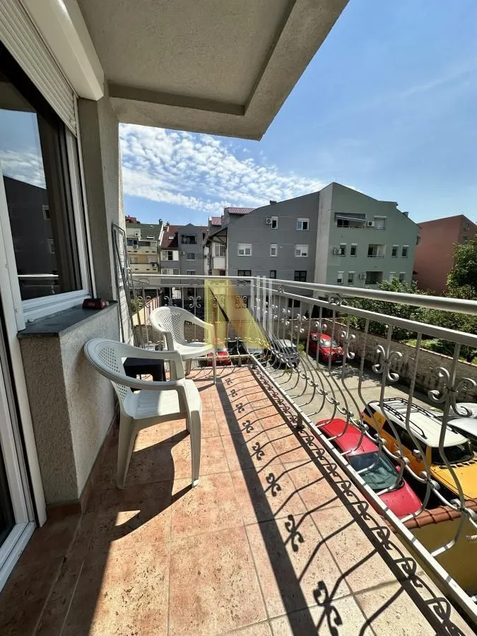 Izdavanje, trosoban stan, 67m², Betanija, Novi Sad Sve Podlokacije