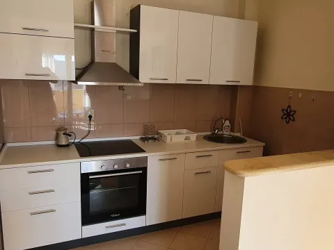 Rent, one bedroom apartment, 50m², Mainski Put, Budva - image 4