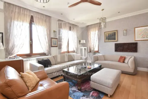 Prodaja, kuća, 170m², Gornja Gorica, Podgorica - image 3