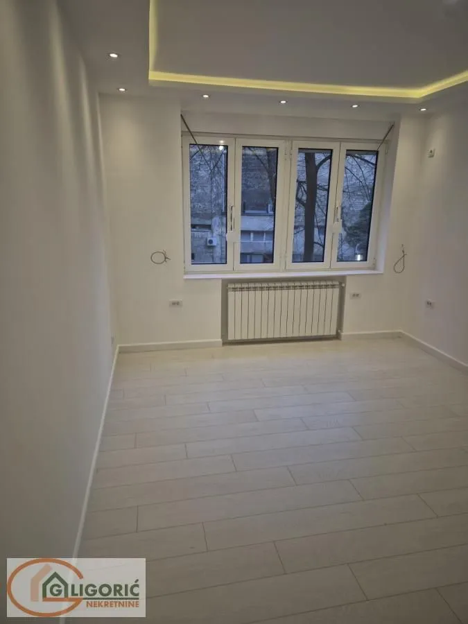 Prodaja, dvosoban stan, 60m², Stari Grad, Beograd
