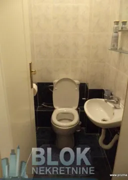 Izdavanje, dvosoban stan, 75m², Gorica C, Podgorica - image 5