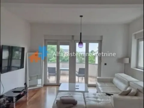 Rent, three bedroom apartment, 100m², Olimp, Zvezdara Sve Podlokacije - image 1