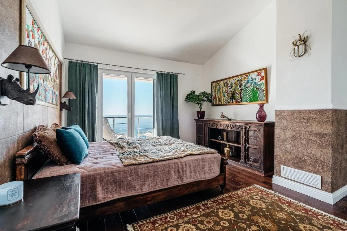 Sale, house, 350m², Reževići, Budva