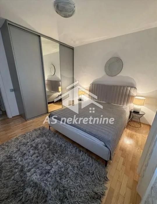 Rent, three bedroom apartment, 120m², Savski Venac, Beograd