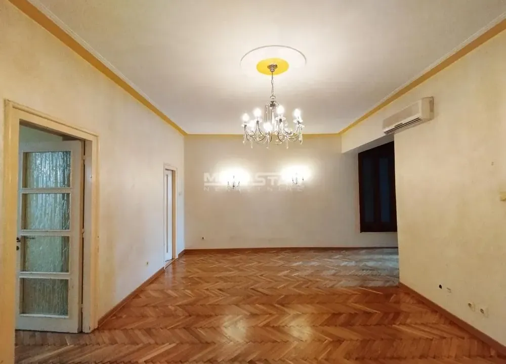 Rent, three bedroom apartment, 90m², Vračar Sve Podlokacije, Beograd