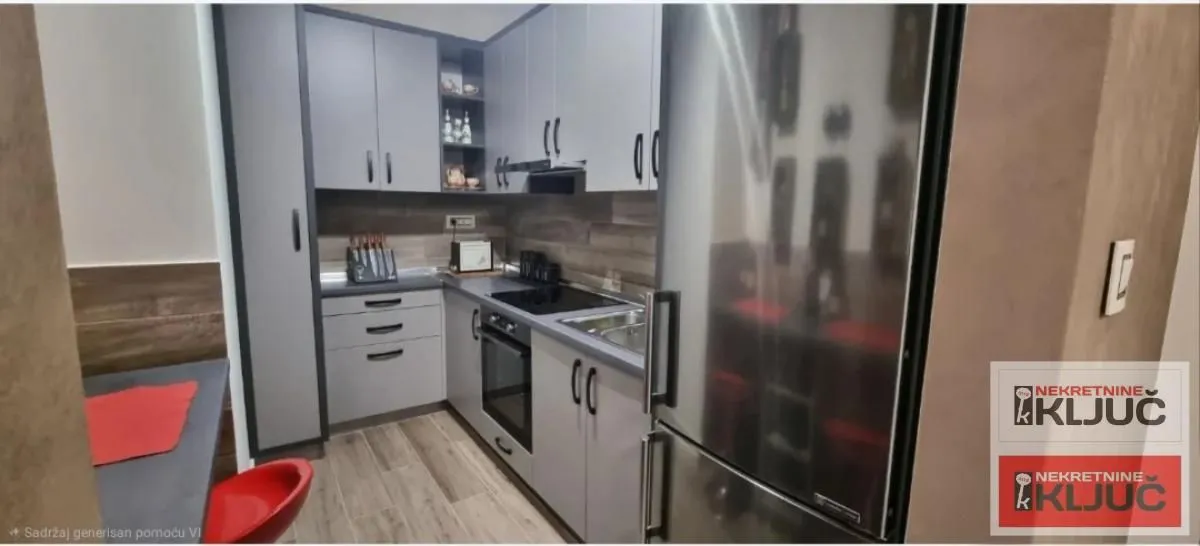 Izdavanje, garsonjera, 28m², Bulevar Oslobodjenja, Novi Sad Sve Podlokacije